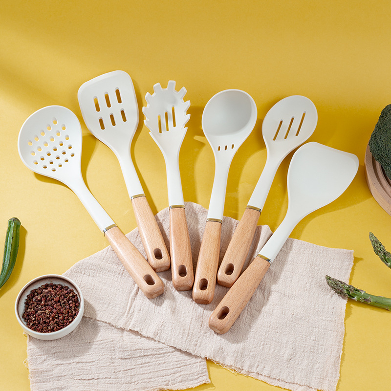 RICH CHEF Silikonska spatula za kuhanje – protuklizna, otporna na visoke temperature, hrana-klasa, s PP drškom
