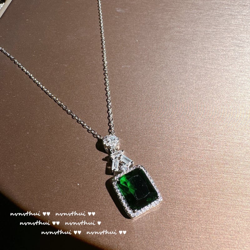 Komplet nakita: prsten i geometrijske cirkon naušnice, pozlaćeni 18K, geometrijski ugradeni cirkoni, francuski retro stil.
