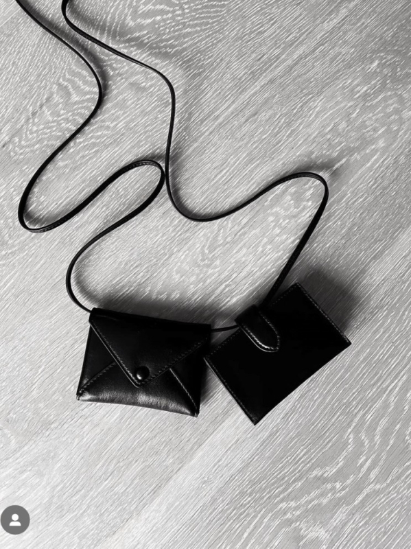 Novčanik u stilu kuverte, PU koža, dijagonalni crossbody remen, višeslojni držač kartica, lagan