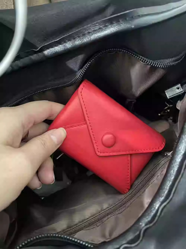 Novčanik u stilu kuverte, PU koža, dijagonalni crossbody remen, višeslojni držač kartica, lagan