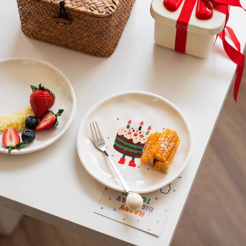 Kaulų porceliano lėkštė, keraminė užkandžių plokštė, karikatūrinis raštas, mielas stilius, mikrobangų krosnelė tinka, paviršius: po glazūra spalva + aukštos temperatūros decal