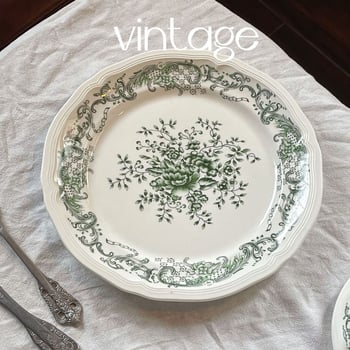 Florális mintázatú kerámia étkészlet, retro kerek kialakítás, mikrohullámú sütőben használható.