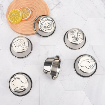 Puding forma – kör alakú, 304 rozsdamentes acélból készült sütőforma, rajzfilm motívummal, kézzel készített DIY dizájn; párolt süteményekhez; csomagolás 10×10×10 cm.