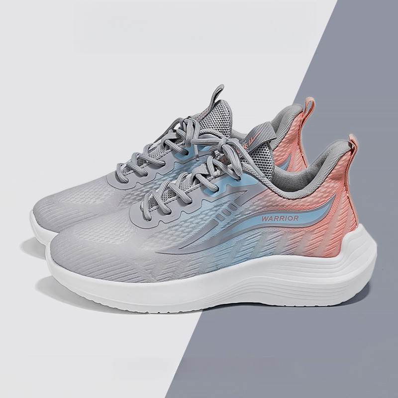 Moteriški lengvi kasdieniai sportbačiai su dirbtiniu pūku viršutiniu, EVA padas, raišteliai, žemas viršus