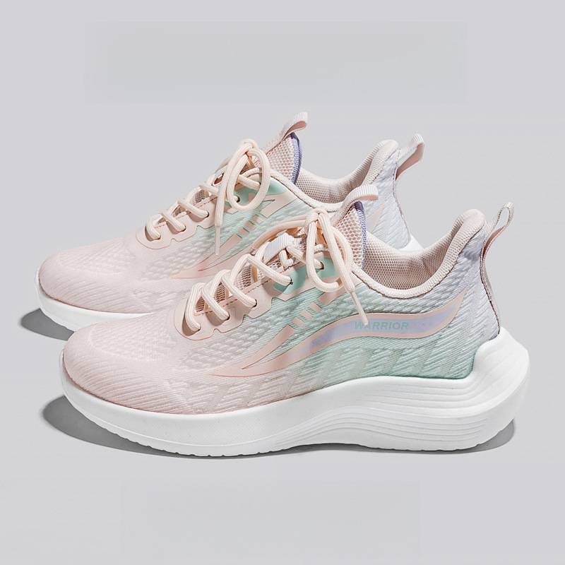 Moteriški lengvi kasdieniai sportbačiai su dirbtiniu pūku viršutiniu, EVA padas, raišteliai, žemas viršus