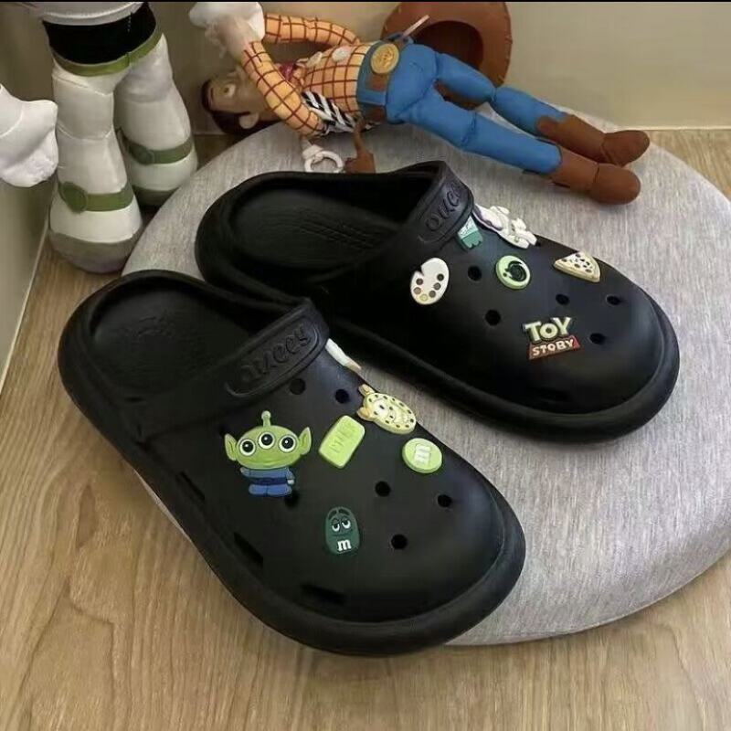 Slip-On klogai su gumine padu – lengvi, neslidūs, apvali nosis, pado storis ≤0,5 cm