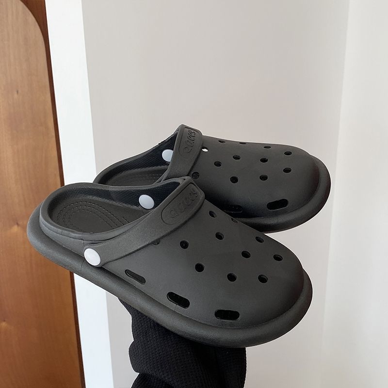 Slip-On klogai su gumine padu – lengvi, neslidūs, apvali nosis, pado storis ≤0,5 cm