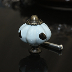 Κεραμική λαβή σε σχήμα κολοκύθας για συρτάρια και ντουλάπια, ζωγραφισμένη στο χέρι, μοντέλο 016, κεραμικό υλικό, υψηλής θερμοκρασίας καψίματος, προέλευση Zhejiang