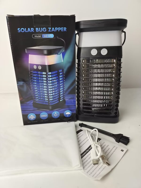 Napelemes szúnyogirtó lámpa UV-fénnyel csapdázó kivitel, kültéri használatra - Modell Sjz071, 5V, 2.5W, hengeres test, CE tanúsítvány