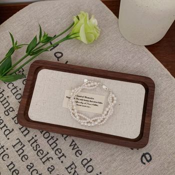 Drvena ploča za prikaz nakita za prstenje i lančiće, jednodjelna, umjetnički stil, sprejem oslikana