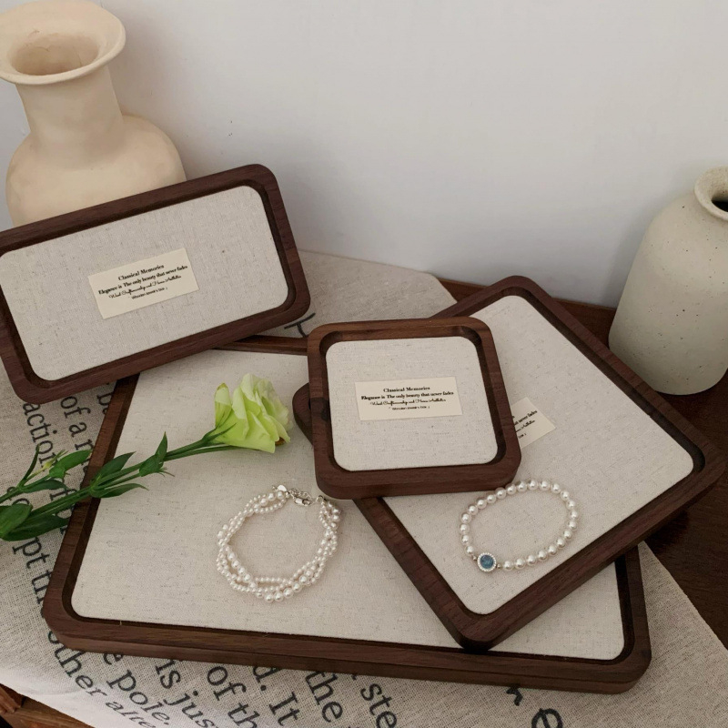 Drvena ploča za prikaz nakita za prstenje i lančiće, jednodjelna, umjetnički stil, sprejem oslikana