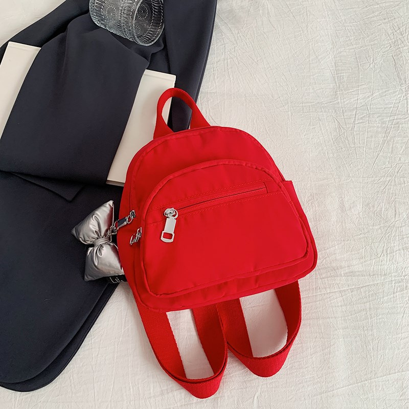 Najlon mini ruksak s kapacitetom ispod 20 L, kompatibilan s 10-inčnim prijenosnim računalom, zakrivljene naramenice, poliester podstava