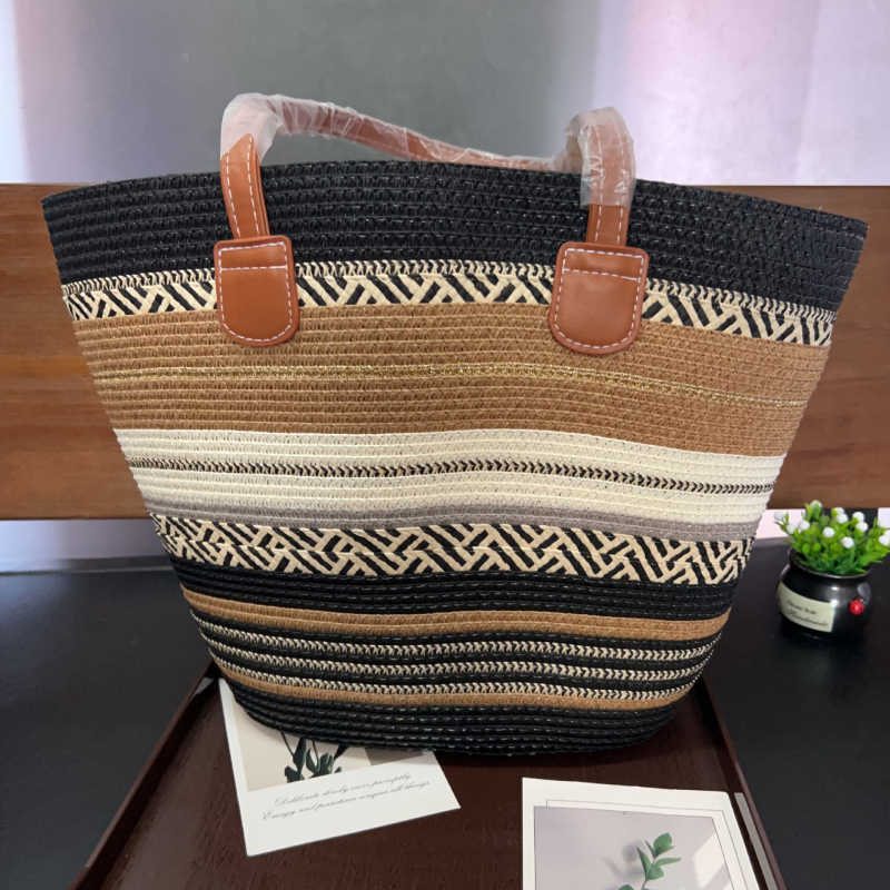 Bohemiai etnikus szalmaszál táska - függőleges kvadrát alakja, cipzár, poliészter bélés, őszi 2025