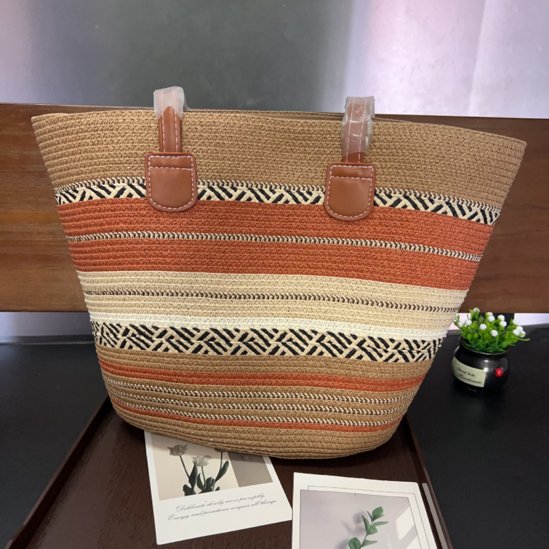 Bohemiai etnikus szalmaszál táska - függőleges kvadrát alakja, cipzár, poliészter bélés, őszi 2025