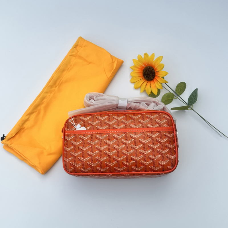 Кроссбоди чанта с геометричен модел, PVC материал, водоустойчива, извита презрамка, унисекс (PVC; геометричен модел; водоустойчива; извита презрамка; унисекс)