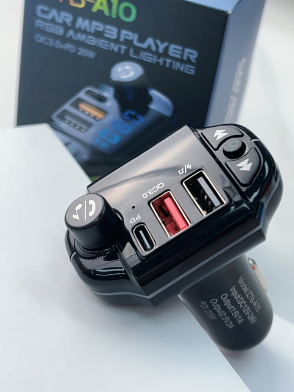 A8-A18 Autós Bluetooth lejátszó PD 3.1A töltő, két USB, FM adó, Monokróm kijelző