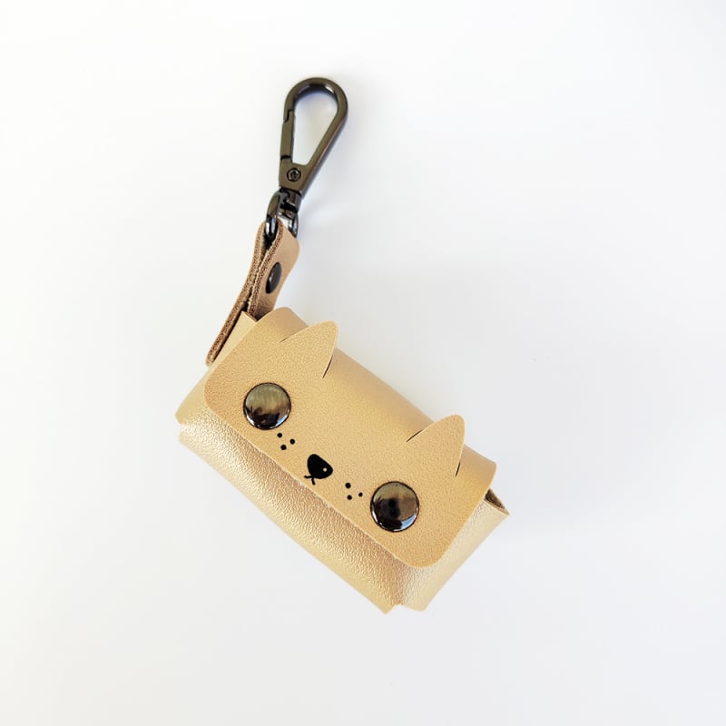 Δερμάτινος φορητός διανομέας σακουλών αποβλήτων κατοικίδίων με καρτούν σχήμα και επίπεδο στόμιο