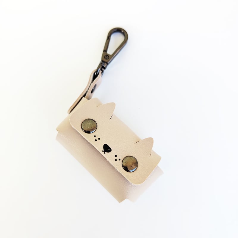 Δερμάτινος φορητός διανομέας σακουλών αποβλήτων κατοικίδίων με καρτούν σχήμα και επίπεδο στόμιο