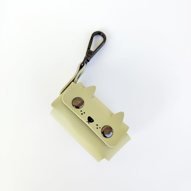 Δερμάτινος φορητός διανομέας σακουλών αποβλήτων κατοικίδίων με καρτούν σχήμα και επίπεδο στόμιο