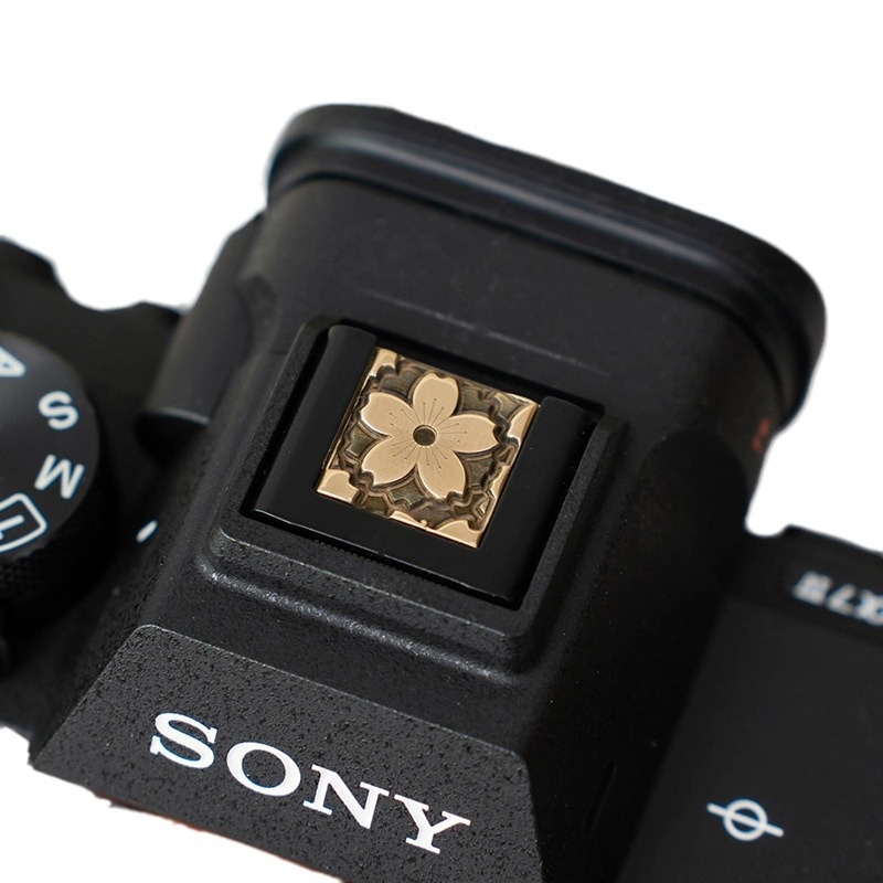 Metalni poklopac za hot shoe za Sony bez zrcala (ZV-E10, A6400, A6000, A9) – izrađeno po narudžbi