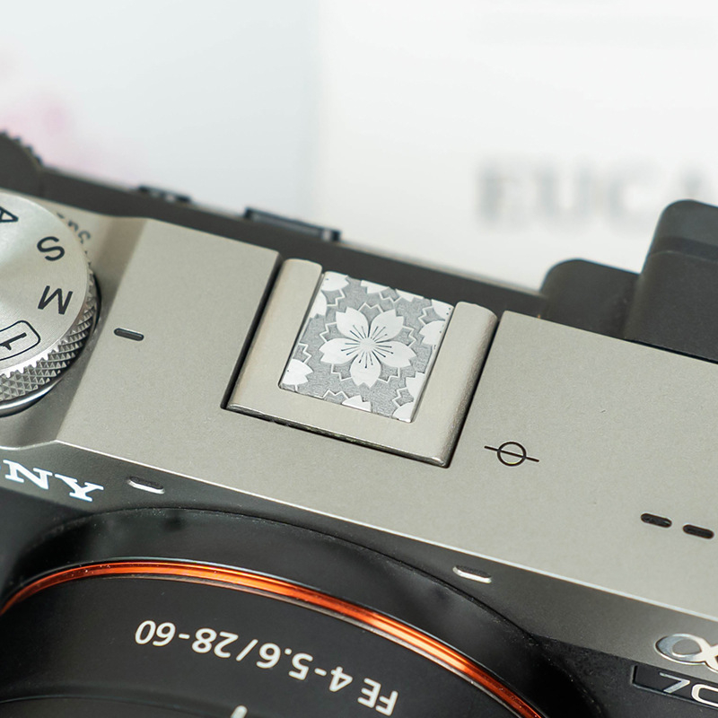 Metalni poklopac za hot shoe za Sony bez zrcala (ZV-E10, A6400, A6000, A9) – izrađeno po narudžbi