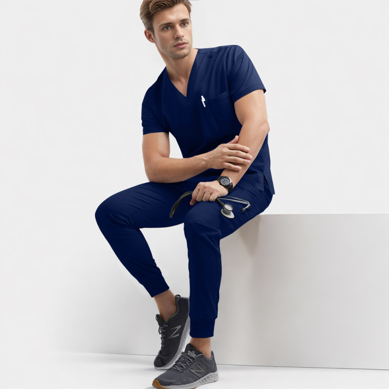 Унисекс медицински комплект: бързосъхнеща влагоотвеждаща материя, топ с V-образно деколте и къс ръкав + панталони, полиестер/еластан