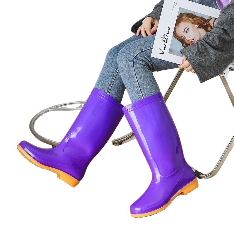 Moteriški PVC lietaus batai, aukštas viršutinis, žemas kulnas 1-3 cm, storas padas, neslidūs, užsegimas slip-on