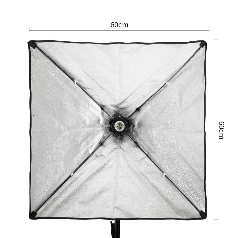 Fotografijos apšvietimo komplektas su skėtį primenančiu softbox ir greitu viengubos lempos galvos tvirtinimu; Modelis SHB-001; Medžiagos: Oxford krepšys; Komplektuose: softbox, minkšta audinys, krepšys; CE sertifikatas; Svoris 0.7 kg