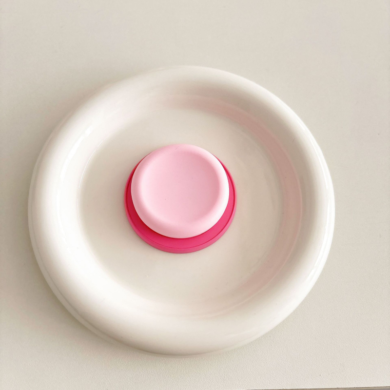 Ergonomisks silikona statīvs visiem tālruņiem (SJ-LX001) ar magnētisko izvilkuma gaisa spilventiņu