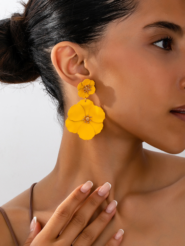 Обeци с цветя от сплав, пасторален стил, лято 2023, за жени