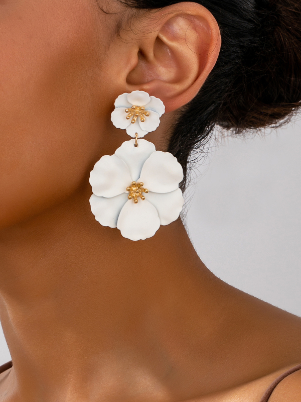 Обeци с цветя от сплав, пасторален стил, лято 2023, за жени