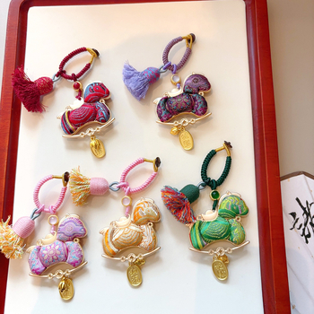 Póni medál autóhoz és táskákhoz, kézzel készített textil, kétoldalas, kínai stílus, irodalmi retro