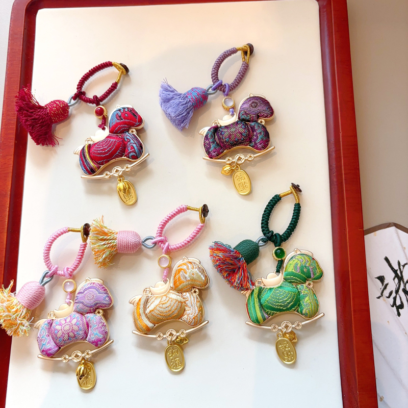 Póni medál autóhoz és táskákhoz, kézzel készített textil, kétoldalas, kínai stílus, irodalmi retro