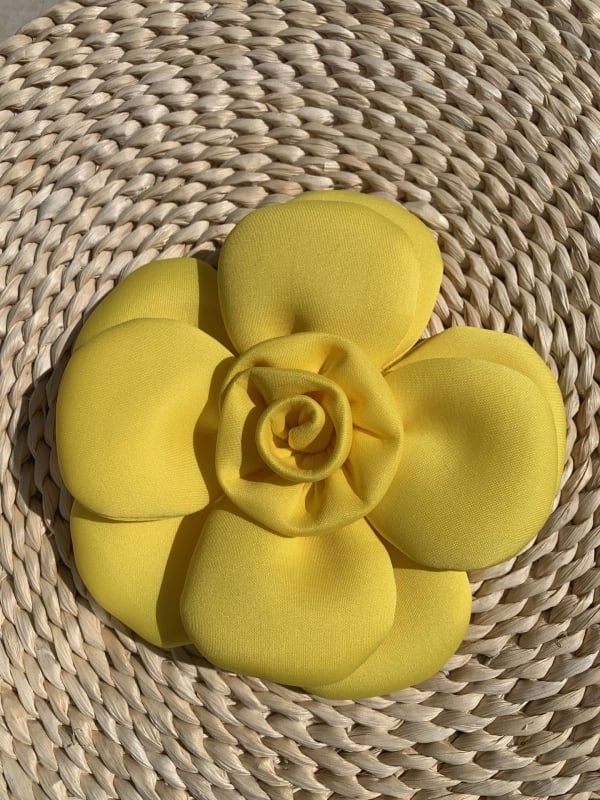 Corsage – poliészter virág, uniszex alap stílus, Litvi márka, nyár 2025