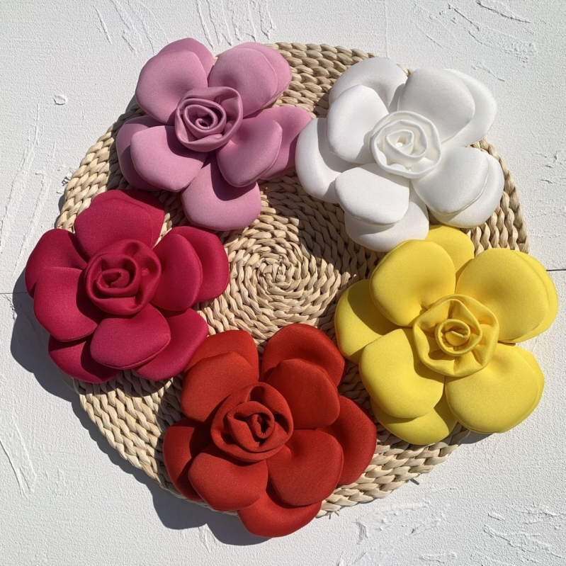 Corsage – poliészter virág, uniszex alap stílus, Litvi márka, nyár 2025
