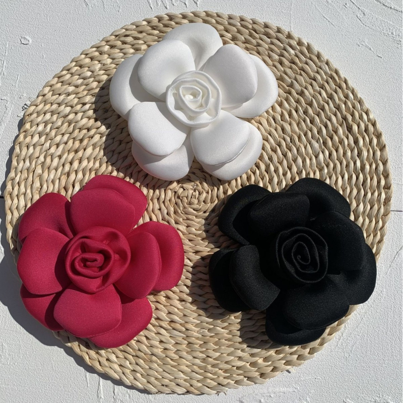 Corsage – poliészter virág, uniszex alap stílus, Litvi márka, nyár 2025