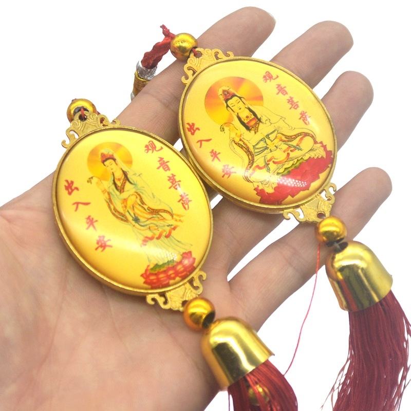 Стъклена автомобилна украса с Гуаньин, изпъкнал дизайн, традиционен китайски стил за интериор