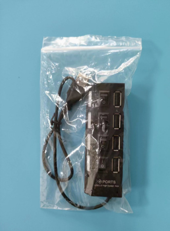 USB 2.0 hub so 4 portami, 45 cm kábel, napájanie cez USB (bez externého napájania)