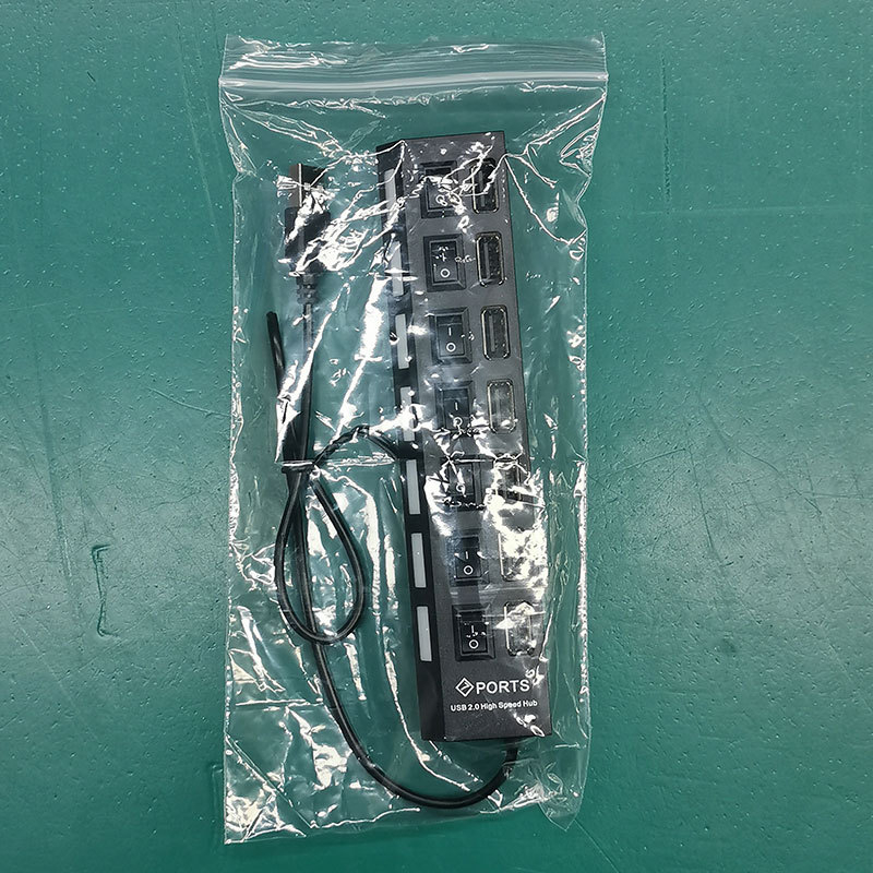 USB 2.0 hub so 4 portami, 45 cm kábel, napájanie cez USB (bez externého napájania)