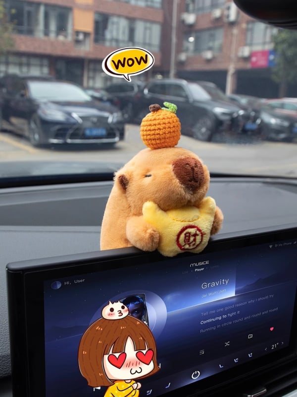 Jastučić za auto pojas - slatka pliš kapibara lutkica - zaštita vrata