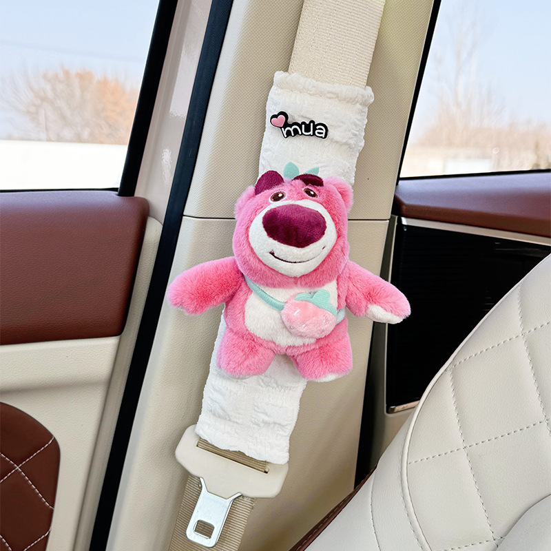 Κάλυμμα ώμου ζώνης ασφαλείας αυτοκινήτου, με σχέδιο αρκουδάκι φράουλα, βελούδινο υλικό, μοντέλο 2024, για γυναίκες