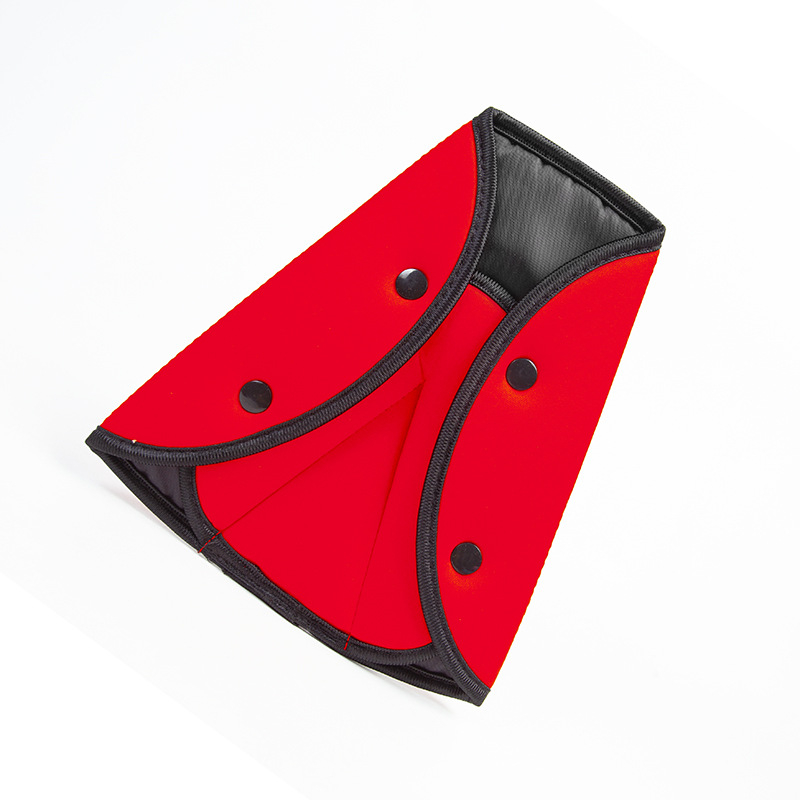 Bymaocar παιδικός κρατητήρας ζώνης αυτοκινήτου; υλικό: υψηλοελαστικό σφουγγάρι + πολυεστερικό σφουγγάρι; βάρος 42 g; προσαρμόσιμο