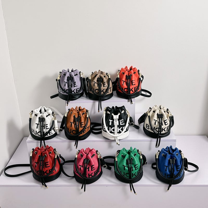 Patchwork drawstring bucket táska - PU anyag, vödör alak, szalaggal nyitható, egy vállpánt