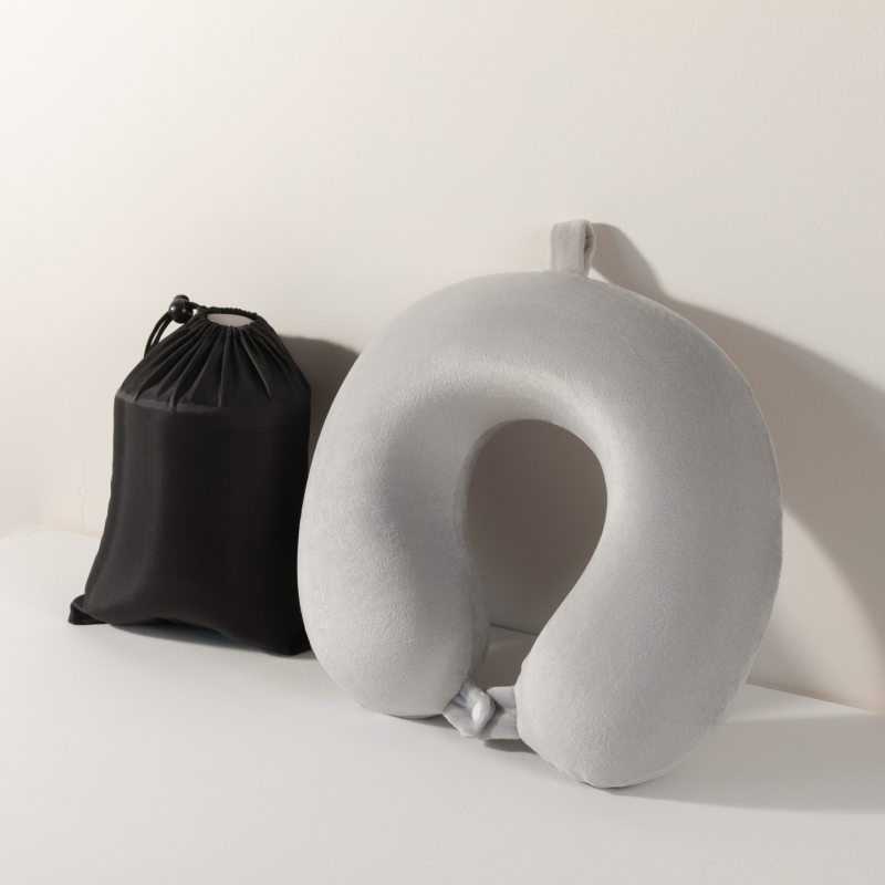 Memóriahabú U-alakú nyakpárna utazáshoz és irodába, plüss anyaggal, hordozható