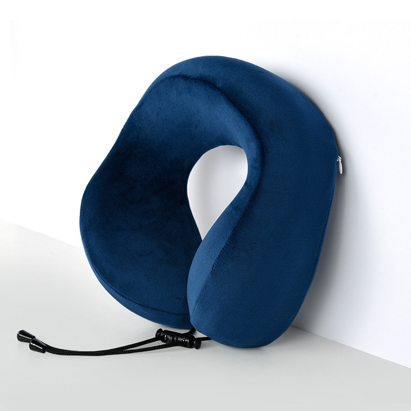 Memóriás hab U‑alakú utazó nyakpárna belsővel, Crystal velúr huzattal, felnőtteknek