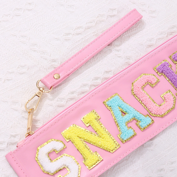 Козметична чанта с буквен принт от прозрачен PVC, PU подплата (PVC материал; модел: букви; подплата: PU; водоустойчива)