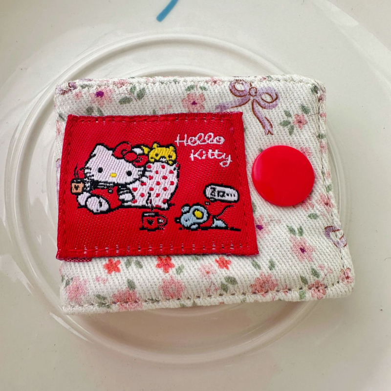 Hello Kitty kabelu organizatora klips, mazais modelis, vienkāršs vīšanas mehānisms, kokvilna, saderīgs ar datu kabeliem un austiņu kabeliem
