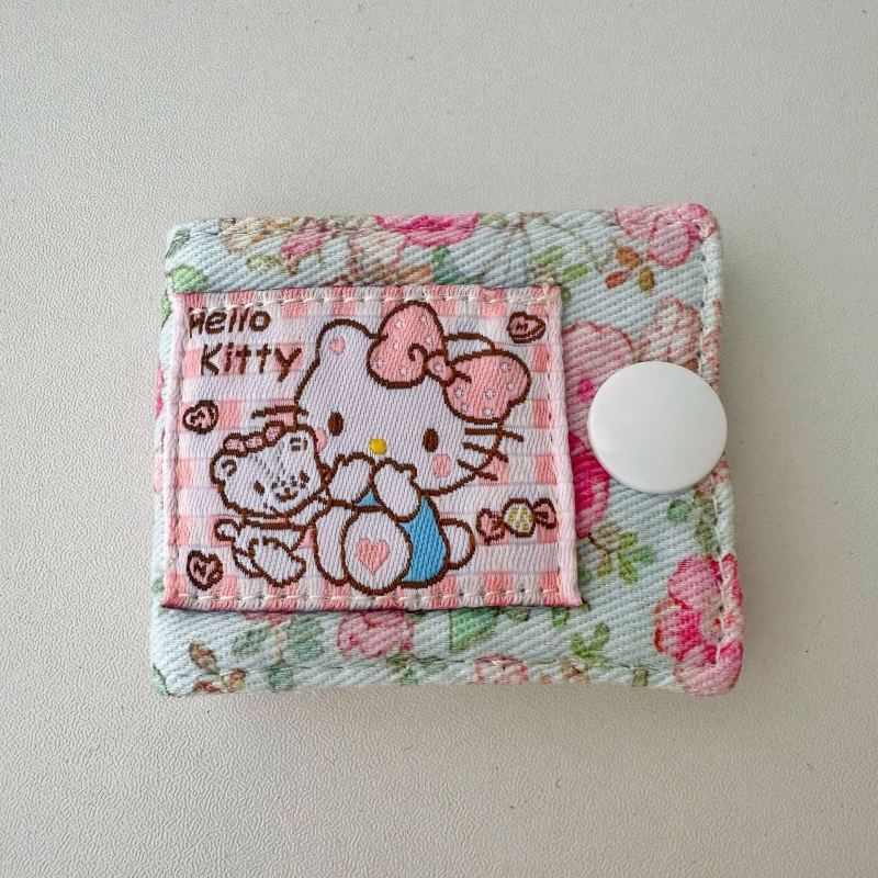 Hello Kitty kabelu organizatora klips, mazais modelis, vienkāršs vīšanas mehānisms, kokvilna, saderīgs ar datu kabeliem un austiņu kabeliem