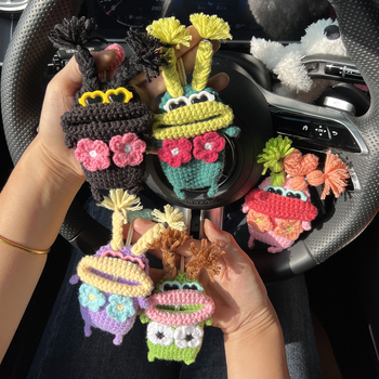 Auto atslēgas vāciņš karikatūru stilā, kokvilnas materiāls, universāla saderība