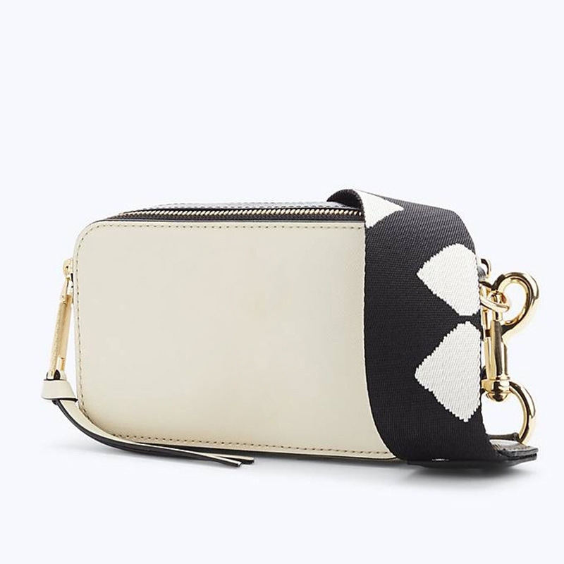 PU mala kvadratna crossbody torba sa zatvaračem, vodoravnog oblika, s jednim remenom, unutarnja džep s zipom, džep za telefon, džep za osobnu iskaznicu